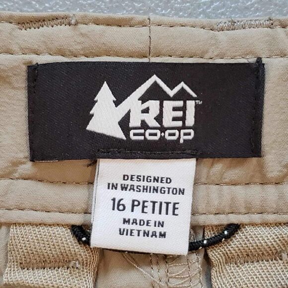 REI Co-op Pants Women’s Relaxed Convertible Size 16 Petite Khaki Stretch Cargo - Picture 11 of 16